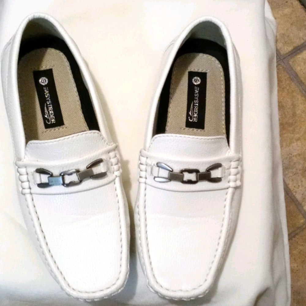 Dress shoes